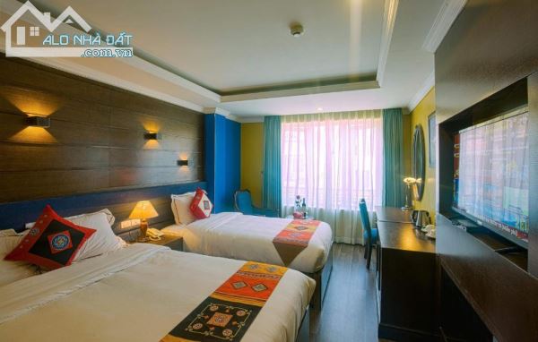 Cần bán hotel mặt phố Đội Cấn - tiêu chuẩn 4 sao vị trí thiết kế đẳng cấp 2266m2 - 23 tầng