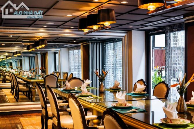 Cần bán hotel mặt phố Đội Cấn - tiêu chuẩn 4 sao vị trí thiết kế đẳng cấp 2266m2 - 23 tầng - 1
