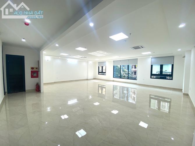 BÁN TÒA VĂN PHÒNG CỰC ĐẸP YÊN HÒA - 120M 7 TẦNG MT10.5M GIÁ 41 TỶ