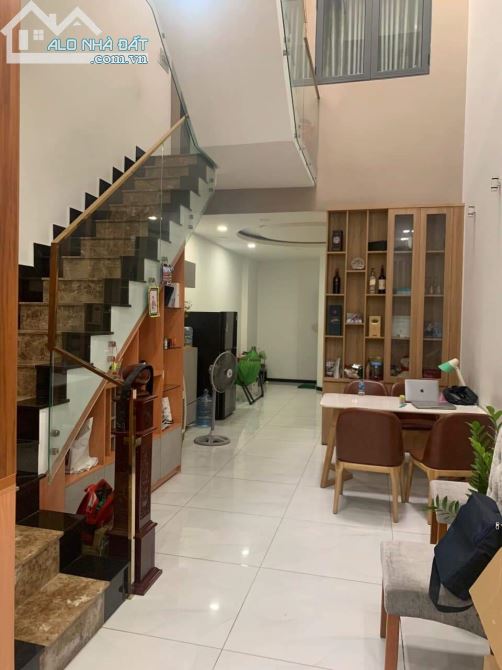 GIẢM 1 TỶ - HẺM XE TẢI GẦN AEON TÂN PHÚ - 4 x 16 - KHU VỰC XÂY 4 TẦNG - GIÁ 5 TỶ X. - 3