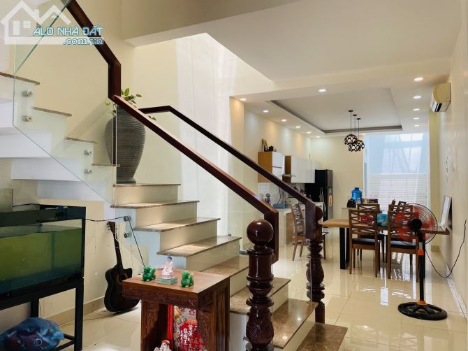 CHÍNH CHỦ CẦN BÁN GẤP NHÀ ĐẸP, MTKD,  DIỆN TÍCH RỘNG, LÊ ĐỨC THỌ, GÒ VẤP, 4x25, GIÁ 8xxTỶ