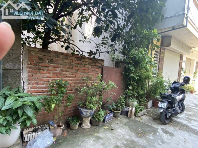 Bán đất phố Tứ Liên, DT 40m2, MT 4.6m, kinh doanh, giá 9.5 tỷ. - 1