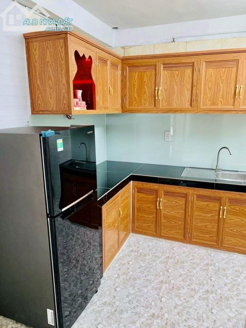 MT Phan Xích Long, 98m2 sàn, nhà mới,tặng nội thất - 1