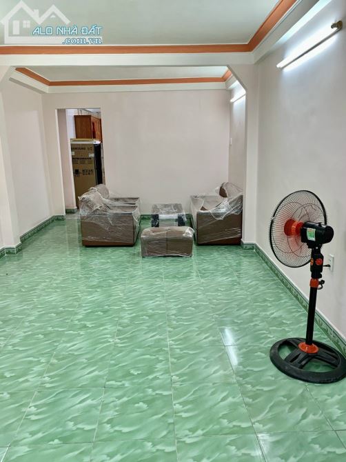 MT Phan Xích Long, 98m2 sàn, nhà mới,tặng nội thất - 2
