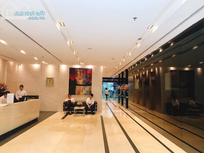 Bán Tòa VP cao cấp Mặt Phố Trần Hưng Đạo, Hoàn Kiếm, DT 500m2 x 16 Tầng MT 20m, Giá 546 Tỷ - 1