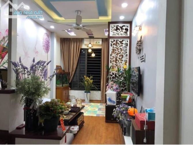 Khu phân lô vỉa hè xe buýt 918 sân Golf Phúc Đồng long Biên 39m 5 tầng 6.5 tỷ - 1