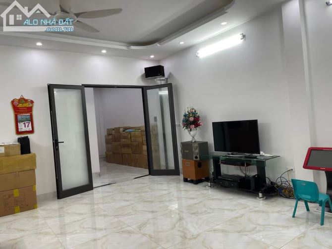 Bán nhà Tôn Đức Thắng chủ tự xây 7 tầng thang máy dt 70m2 mặt tiền 6,3m nhỉnh 9 tỷ - 2