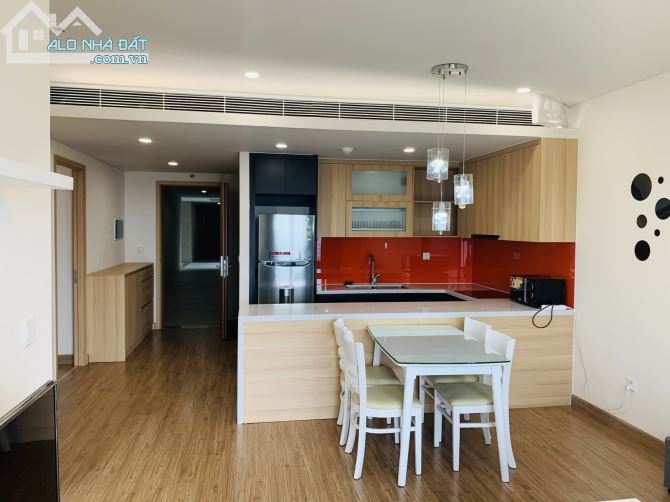 Cho thuê chung cư căn hộ A10 Nam Trung Yên 2PN, nội thất mới setup , giá cực tốt