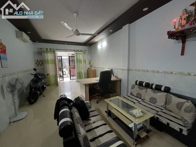 CHỦ BÁN GẤP ĐỂ ĐI ĐỊNH CƯ   HXH THÔNG NGUYỄN KIỆM  - SỔ NỞ HẬU  - 55M2 - 2 TẦNG - NHỈNH 5