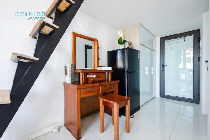 Chung cư mini văn quán 6 tầng thang máy 70 triệu/tháng giá 9 tỷ