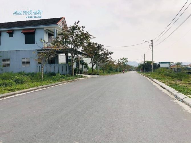 Đất Mặt tiền Đỗ Xuân Hợp, Phú Bài, Hương Thủy.  Đường 13,5m. Hướng Đông Nam Dt: 158m2  Giá