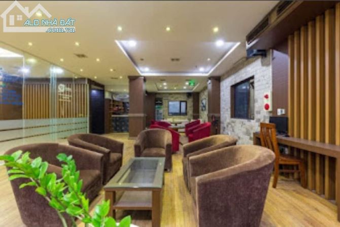 KHÁCH SẠN ĐẲNG CẤP CHÂU ÂU - 9 TẦNG THANG MÁY - DÒNG TIỀN KHỦNG 200m mt 10m chỉ 58 tỷ . - 1