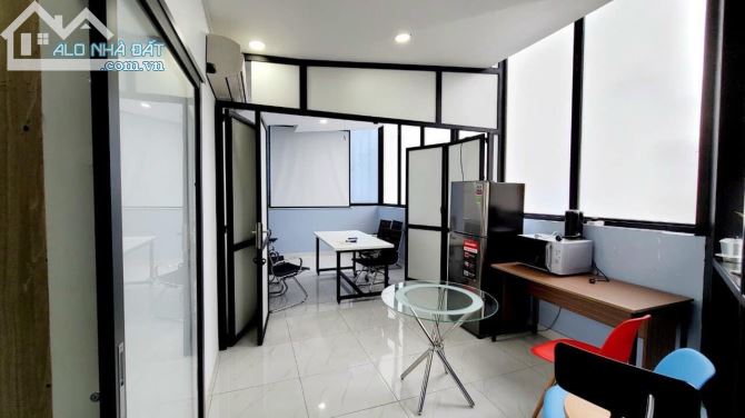 Cho thuê nhà HXT Nguyễn Hồng Đào, P.14, Q.TB, DT: 5x26m, 1 trệt 5 lầu, thiết kế VP. - 3