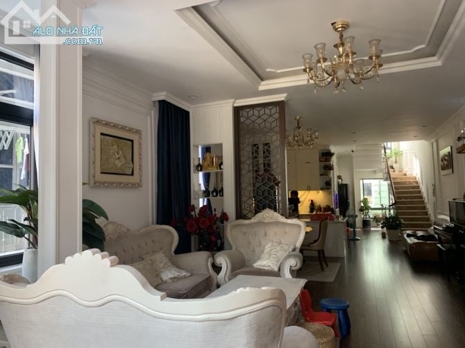 Căn góc 2MTKD Lê Văn Sỹ - 4.8*18 - 4 tầng - 28 tỷ - HĐT: 80tr - 5