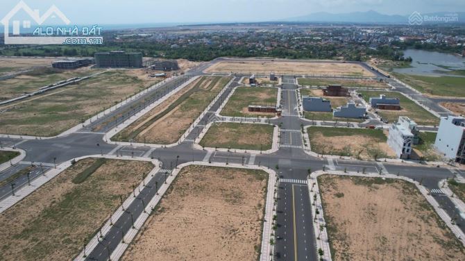 Cần tiền bán gấp căn biệt thự Nam Hùng Vương giá rẻ hơn thị trường 1 tỷ - 2