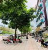 Mặt phố Nguyễn Văn Huyên, vỉa hè đá bóng, kinh doanh đắc địa, 80m2, giá bán 13.8 tỷ