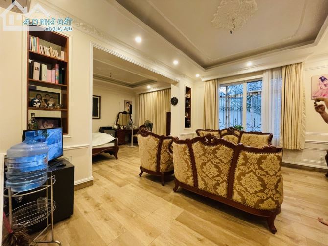Biệt thự siêu VIP hẻm 48 Hồ Biểu Chánh 11x26m trệt 3 lầu thang máy chỉ 55 tỷ - 1