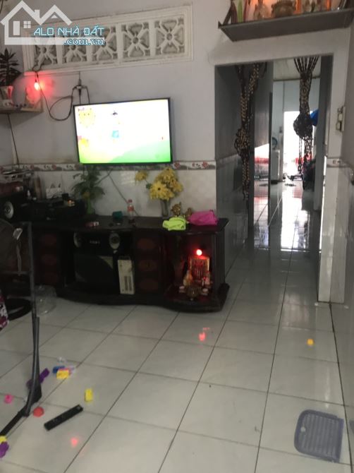 Bán gấp nhà cấp 4 Tân Thông Hội, 232m2, sổ riêng, Giá 2ty450 - 2