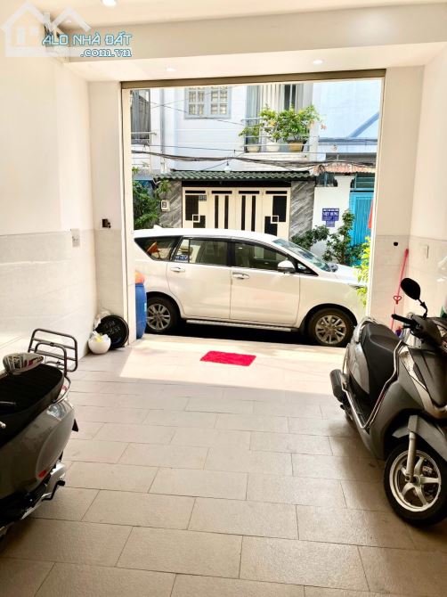 Bán Nhà 3 Tầng Đường số 1 Lý Phục Man, DT: 4 x 18, Giá: 9 Tỷ, có nội thất - 3