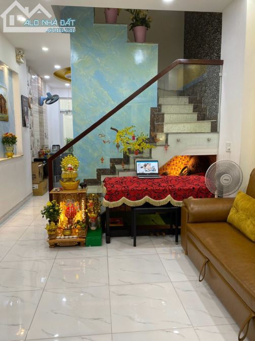 Bán Nhà 3 Tầng Đường số 1 Lý Phục Man, DT: 4 x 18, Giá: 9 Tỷ, có nội thất - 4