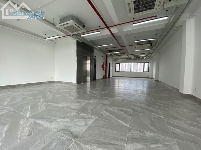 Cho thuê tòa VP mới hầm 6 tầng 800m2 trung tâm Q2 - 2