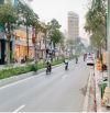 Bán đất mặt phố Lạc long Quân, quận Tây Hồ 200 m2, mặt tiền 10.5 m, giá nhỉnh 90 tỷ
