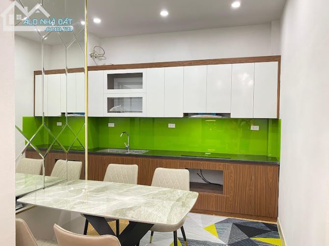4 TỶ CÓ NGAY HOA HẬU ĐỊNH CÔNG THƯỢNG - 1