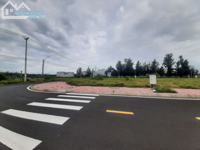 Chính Chủ Bán Lô Đất Hà Huy Tập Đường 14 Bình Kiến TP Tuy Hòa Giá Sập Hầm - 1