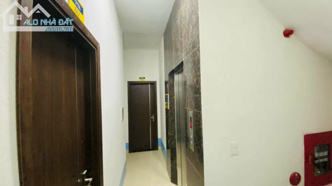 BÁN CCMN MỚI 130M x 8 TẦNG THANG MÁY QUẬN THANH XUÂN DÒNG TIỀN GẦN 1,8 TỶ /NĂM. 36TỶ - 1