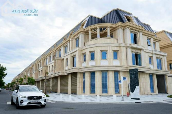 Bán căn nhà hạng sang view sông Hàn, trung tâm Đà Nẵng, rẻ hơn thị trường 1,5 tỷ