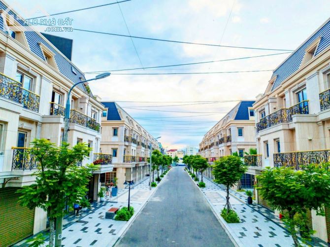 Bán căn nhà hạng sang view sông Hàn, trung tâm Đà Nẵng, rẻ hơn thị trường 1,5 tỷ - 1