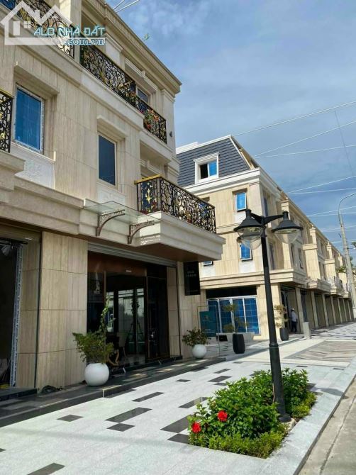 Bán căn nhà hạng sang view sông Hàn, trung tâm Đà Nẵng, rẻ hơn thị trường 1,5 tỷ - 3