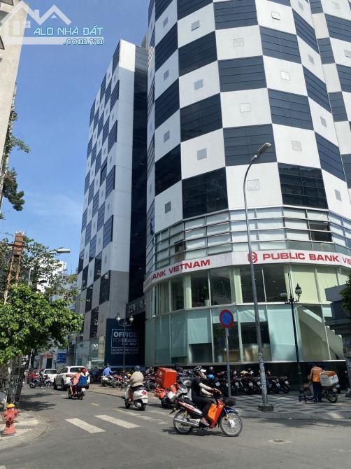 Siêu phẩm! Bán Building 2 MT Nguyễn Trãi  20x30m, hầm 14 tầng,HĐT 3 tỷ. Giá: 540 tỷ TL. Q1