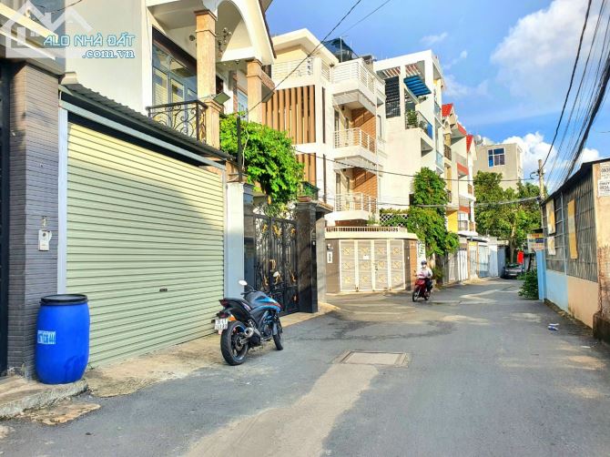 bán đất mặt tiền hẻm 75 Trương Văn Hải TNPB , Quận 9 - Diện tích: 70.8m2 thổ cư ngang 4x17