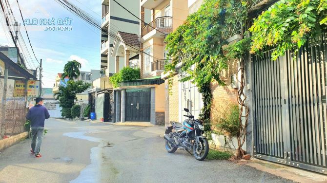 bán đất mặt tiền hẻm 75 Trương Văn Hải TNPB , Quận 9 - Diện tích: 70.8m2 thổ cư ngang 4x17 - 1