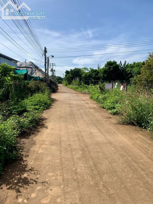 ✨ 6.63 x 22.59m (full THỔ CƯ) đường BÊ TÔNG 5M, sau lưng UBND xã, sát KCN, GIÁ: chỉ 1.1 TỶ