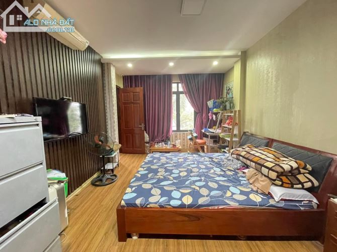 Cần bán gấp nhà phố Việt Hưng, 80 m2, 5tầng, thang máy, mặt tiền 5 m, giá chỉ 12,5 tỷ. - 2
