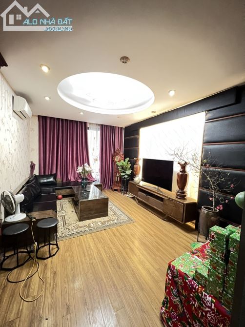 Cần bán gấp nhà phố Việt Hưng, 80 m2, 5tầng, thang máy, mặt tiền 5 m, giá chỉ 12,5 tỷ. - 4