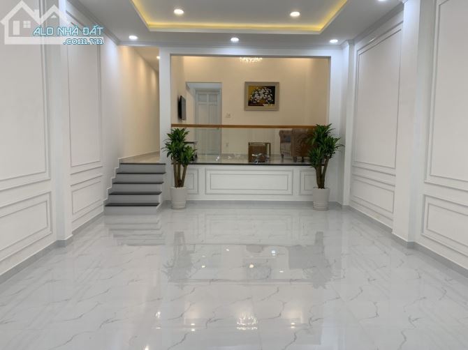 Bán nhà quận 1 đường Nguyễn Trãi - DT 5*20 -2 tầng - HĐT 60tr - giá 23 tỷ