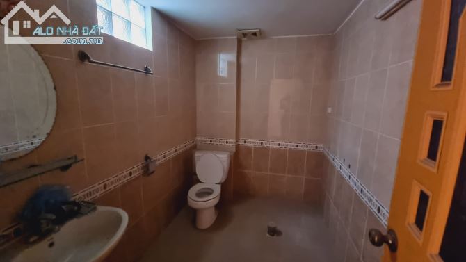 MẶT PHỐ LẠC LONG QUÂN - BƯỞI. DT 140M2, MT 7.2M. CHO THUÊ 100TR/THÁNG. GIÁ 58 TỶ - 3