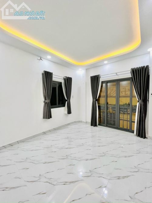 Bán nhanh nhà mới 3 tầng hòa Hưng Quận 10 . 64m2 Giá 7 tỷ