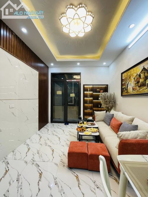 Trương Định nhà đẹp  - Gần phố - Ngõ thông thoáng. 6.8 tỷ.