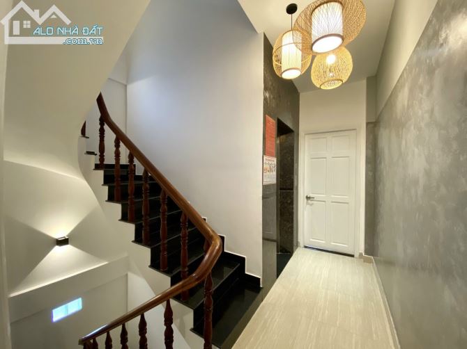 Căn hộ cửa sổ thoáng Lý Chính Thắng full nội thất - 4