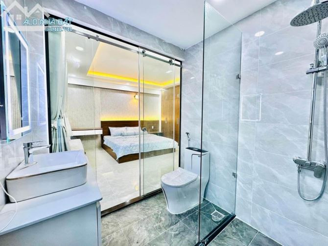 Bán biệt thự mini Thành Thái Quận 10. 82 m2 - 18 tỷ. - 2