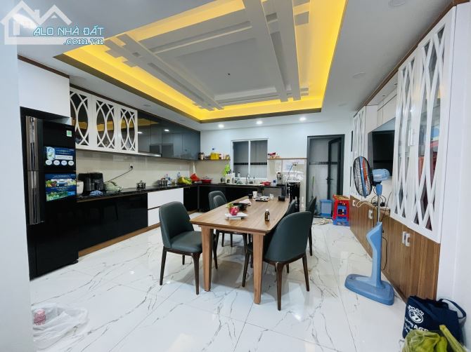 NHÀ MẶT TIỀN KHU HOÀNG QUỐC VIỆT QUẬN 7 , 80M2, 4 TẦNG 5X16M , GIÁ 11 TỶ - 2