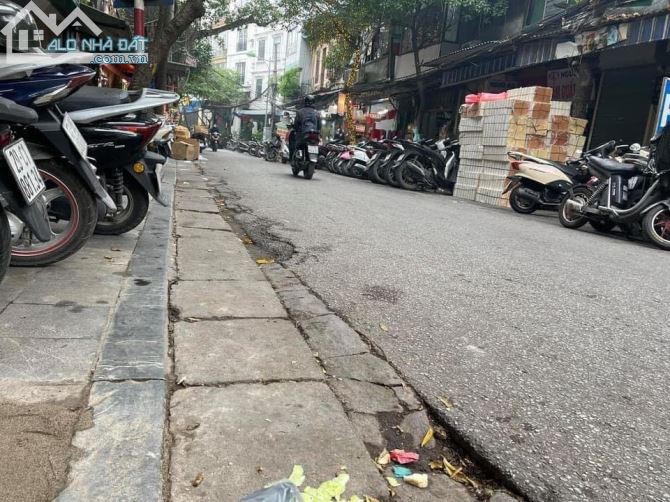 Siêu Hiếm Phố Cổ Bán nhà Ngõ Gạch - Hoàn Kiếm. DT 80m2 x 3Tầng. MT 8m. Thông tin chuẩn