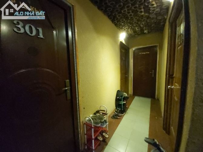 Khách sạn 22 phòng, doanh thu 100 triệu mỗi tháng, chủ bán định cư, DT 300 m2 Thổ cư - 1