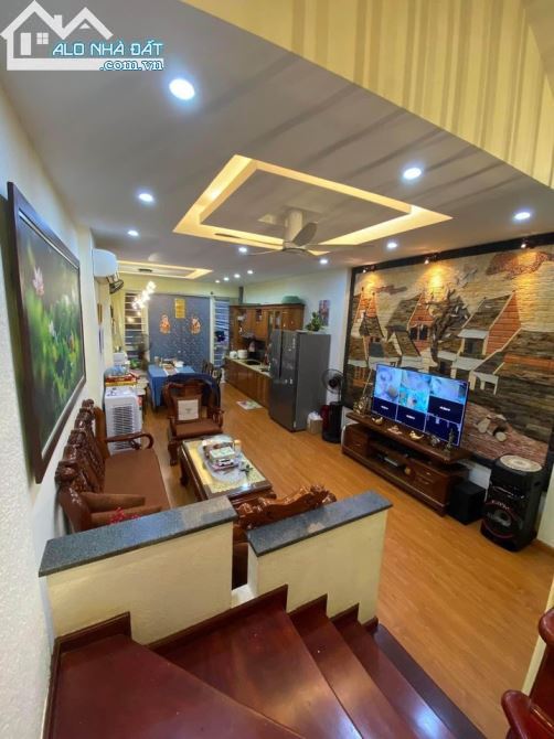 Bán nhà hẻm 10m có vỉa hè, Nguyễn Văn Lượng, Phường 16, Gò Vấp, 70m2 - 2 tấm-nhỉnh 6 ty - 1
