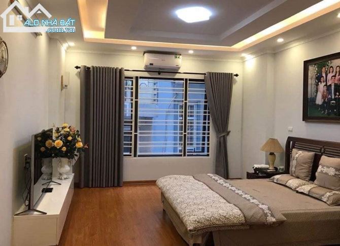 Bán nhà hẻm 10m có vỉa hè, Nguyễn Văn Lượng, Phường 16, Gò Vấp, 70m2 - 2 tấm-nhỉnh 6 ty - 2