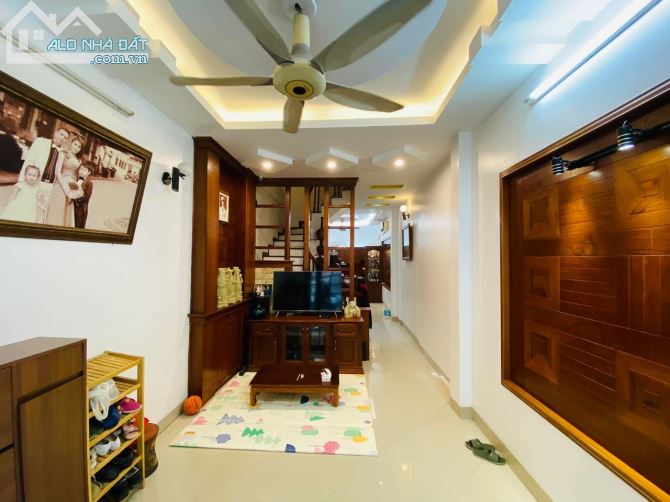 Phân lô 153 Dương Văn Bé, ô tô tránh, gần phố, 60m2, mặt tiền rộng, nở hậu, chỉ nhỉnh 7 tỷ - 2